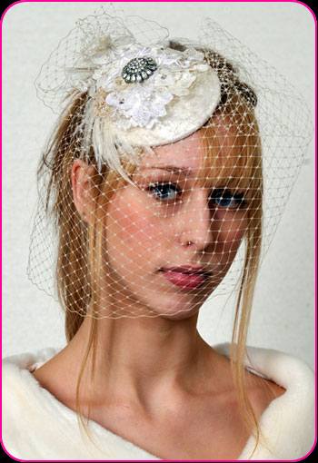 Bridal 40's cocktail hat by Bellapacella